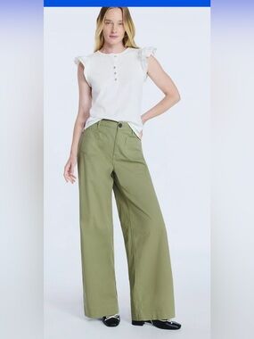 NWT free assembly flutter sleeve top gold buttons XS